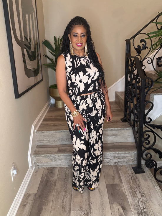 Black White  Floral Set
